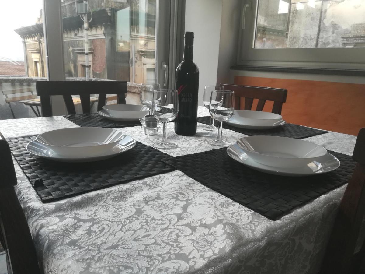 La Terrazza Sul Centro Διαμέρισμα Κατάνια Εξωτερικό φωτογραφία